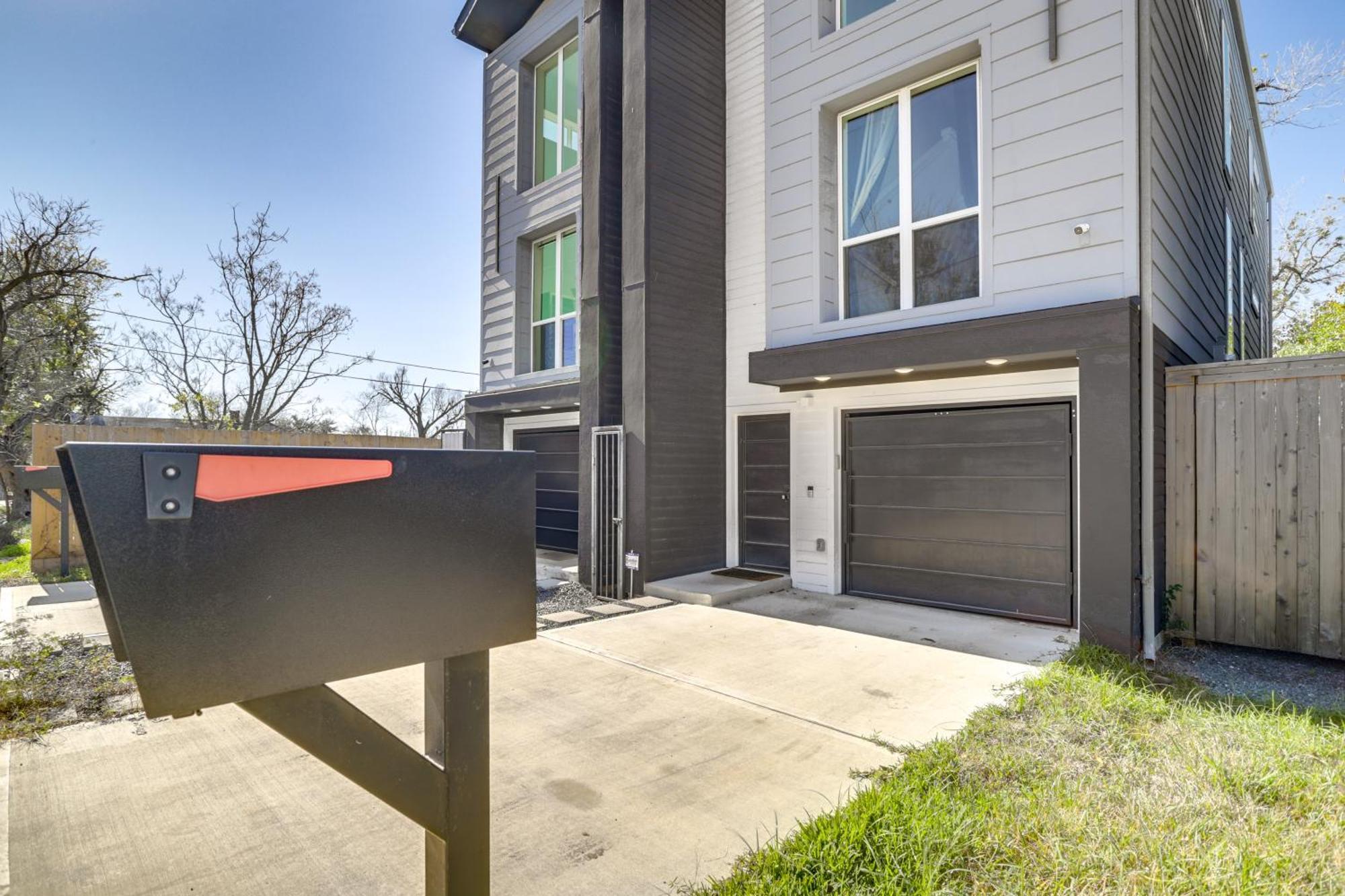 3 Mi To Dtwn Modern Townhome With Yard In Houston Ngoại thất bức ảnh
