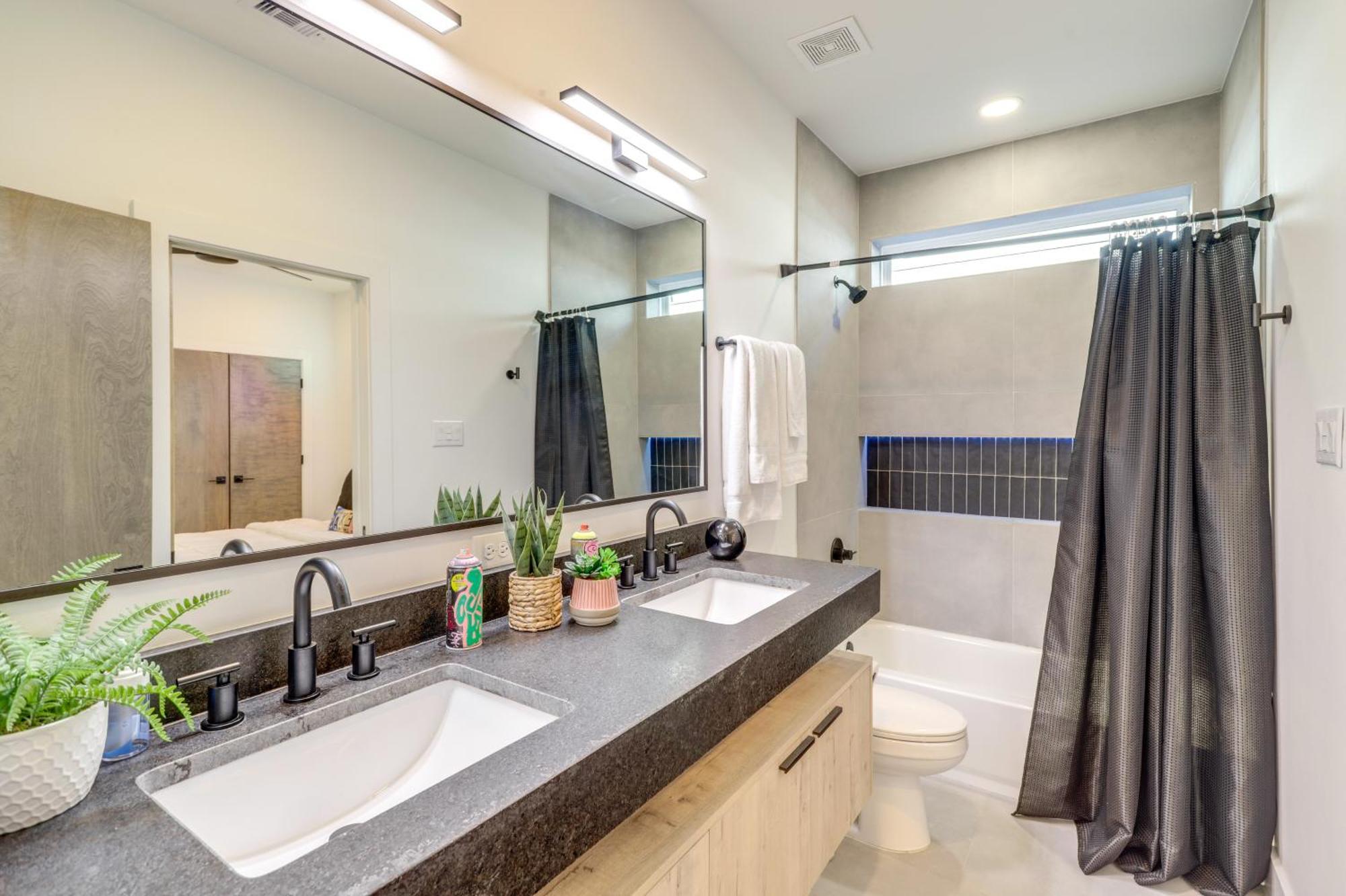 3 Mi To Dtwn Modern Townhome With Yard In Houston Ngoại thất bức ảnh