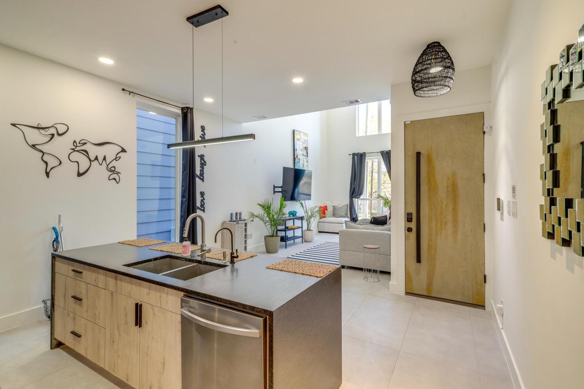3 Mi To Dtwn Modern Townhome With Yard In Houston Ngoại thất bức ảnh